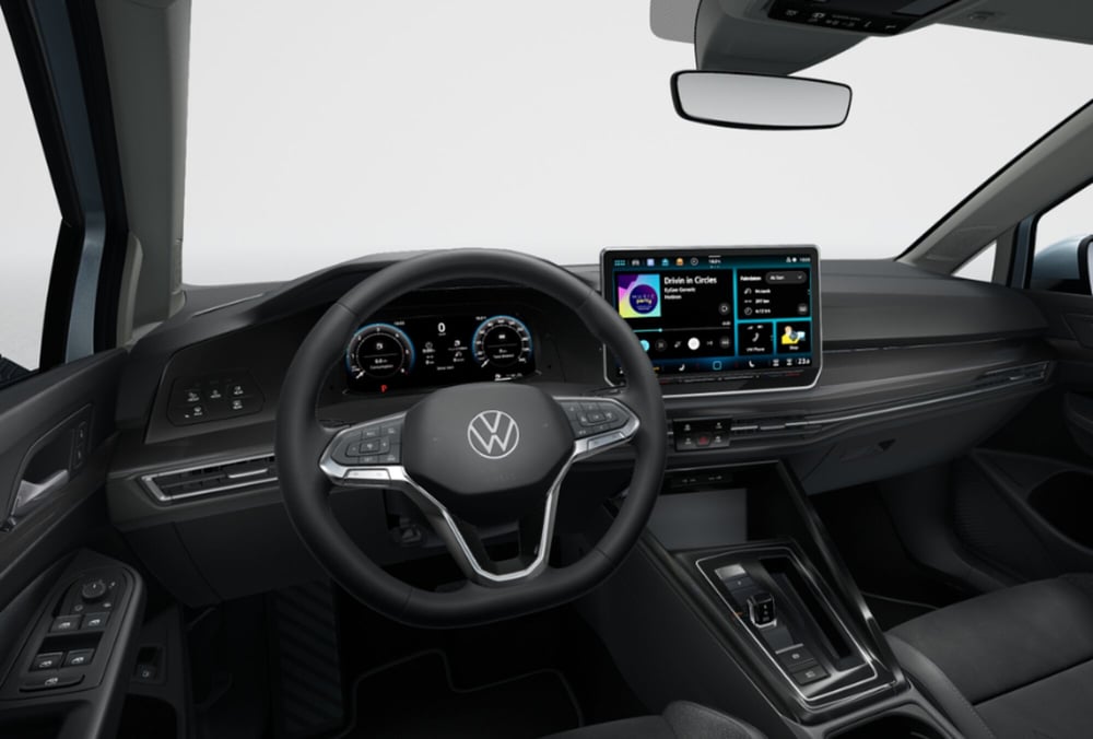 Volkswagen Golf nuova a Lecco (5)