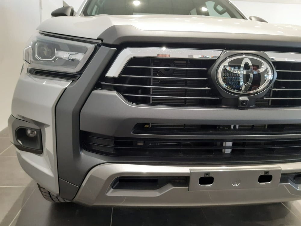 Toyota Hilux nuova a Vicenza (10)