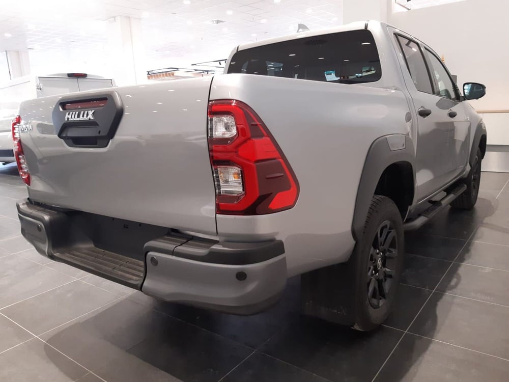 Toyota Hilux nuova a Vicenza (4)