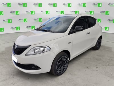 Lancia Ypsilon 1.0 FireFly 5 porte S&amp;S Hybrid Ecochic UnYca nuova a Ceccano