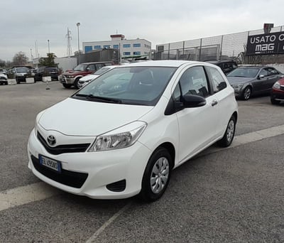 Toyota Yaris 1.0 3 porte Active  del 2012 usata a Rende