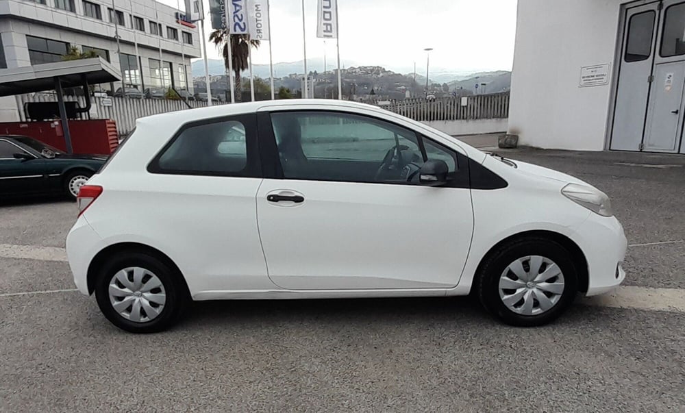 Toyota Yaris usata a Cosenza (4)