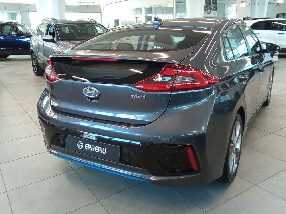 Hyundai Ioniq usata a Rimini (3)