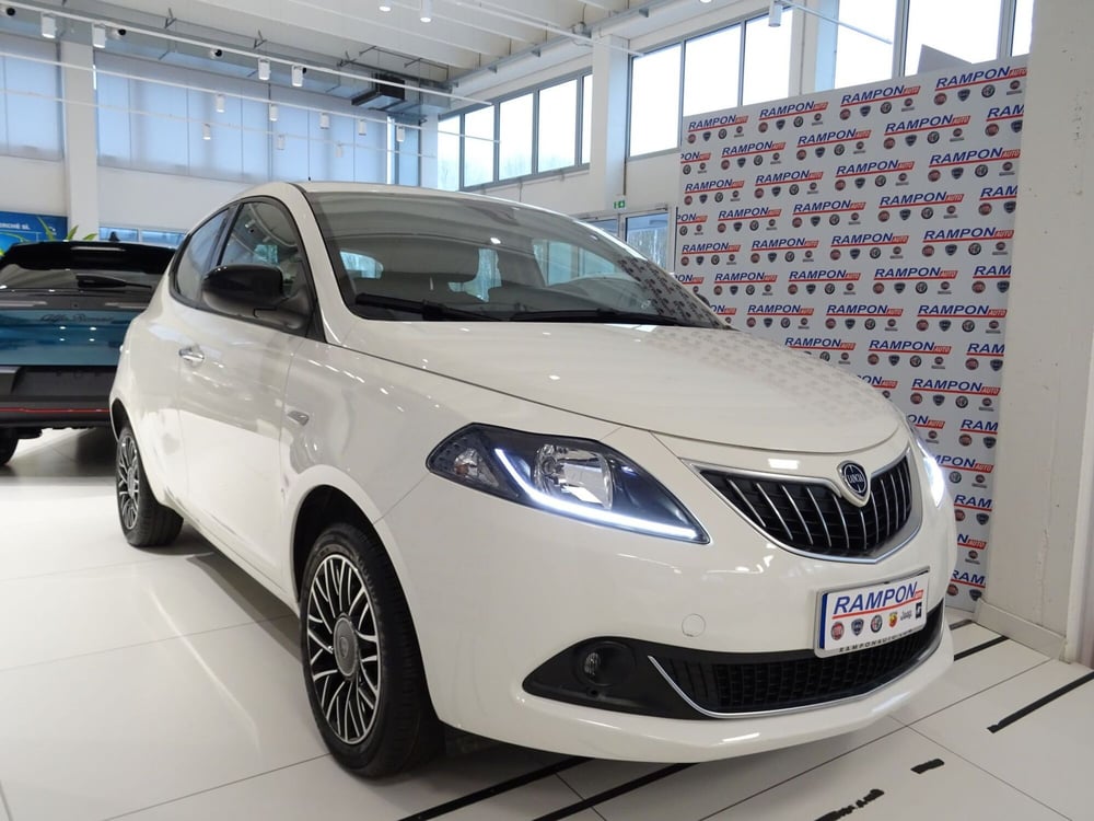 Lancia Ypsilon usata a Venezia (6)