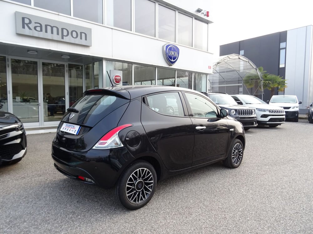 Lancia Ypsilon usata a Venezia (3)