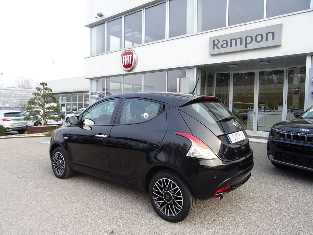 Lancia Ypsilon usata a Venezia (5)