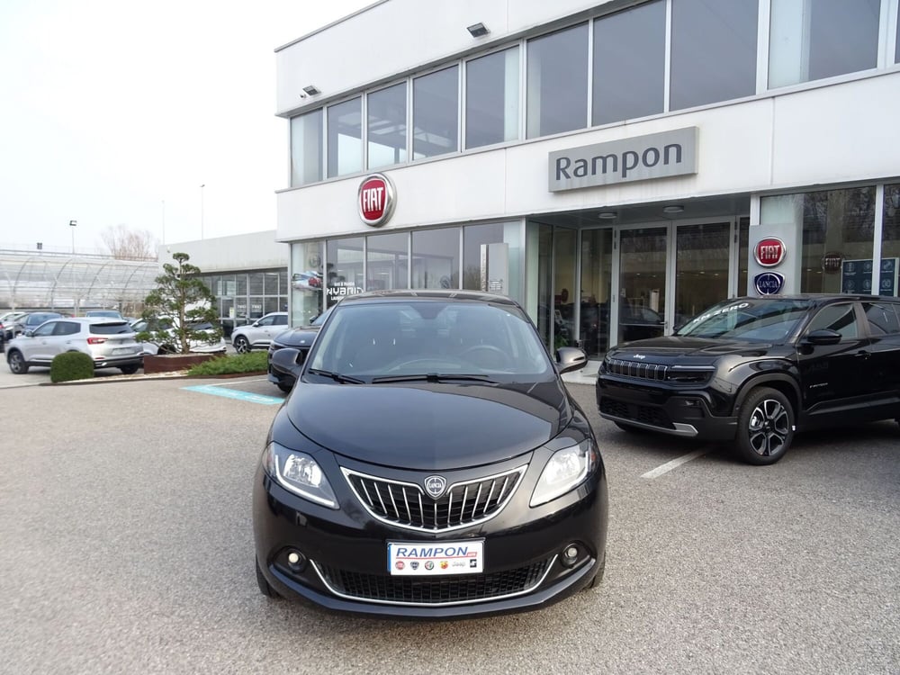 Lancia Ypsilon usata a Venezia (7)