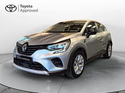 Renault Captur Full Hybrid E-Tech 145 CV Rive Gauche del 2022 usata a Catanzaro