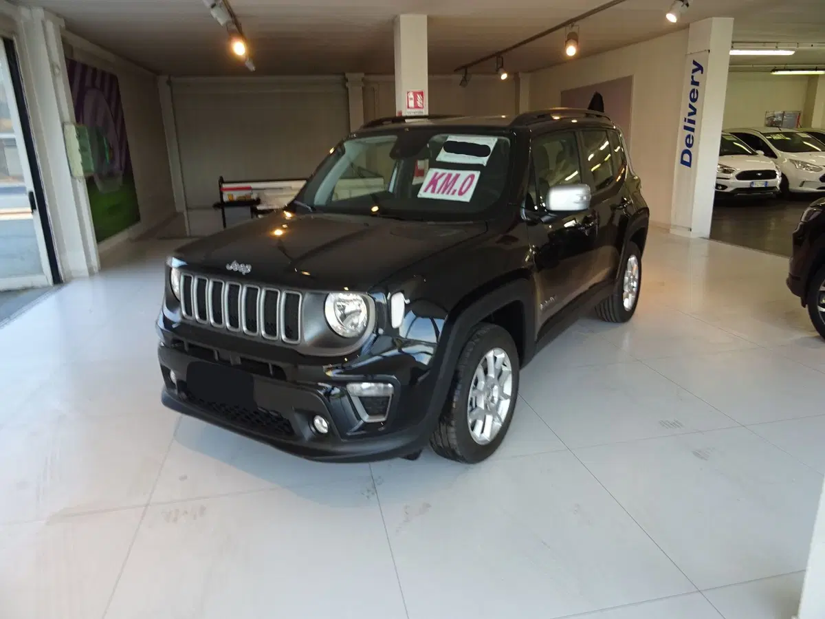 Jeep Renegade nuova a Lucca