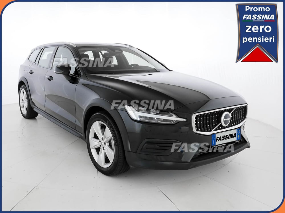 Volvo V60 Cross Country usata a Milano