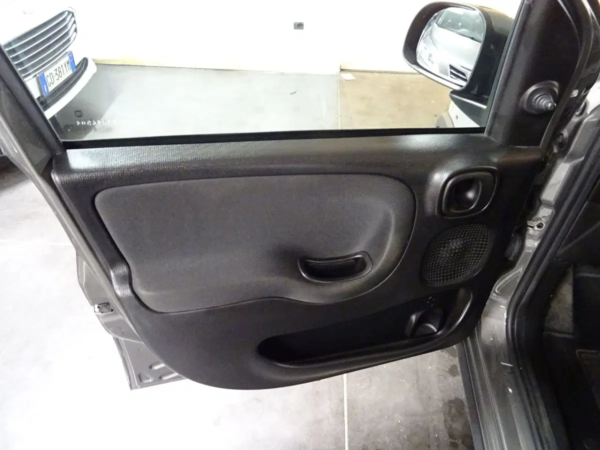 Fiat Panda Cross usata a Lucca (8)