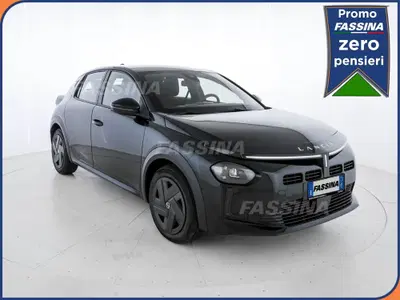Lancia Ypsilon 1.2 mhev 110cv e-dct nuova a Milano