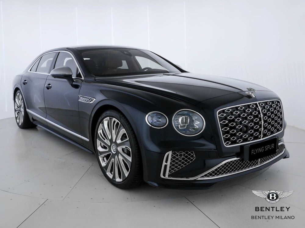 Bentley Flying Spur nuova a Milano