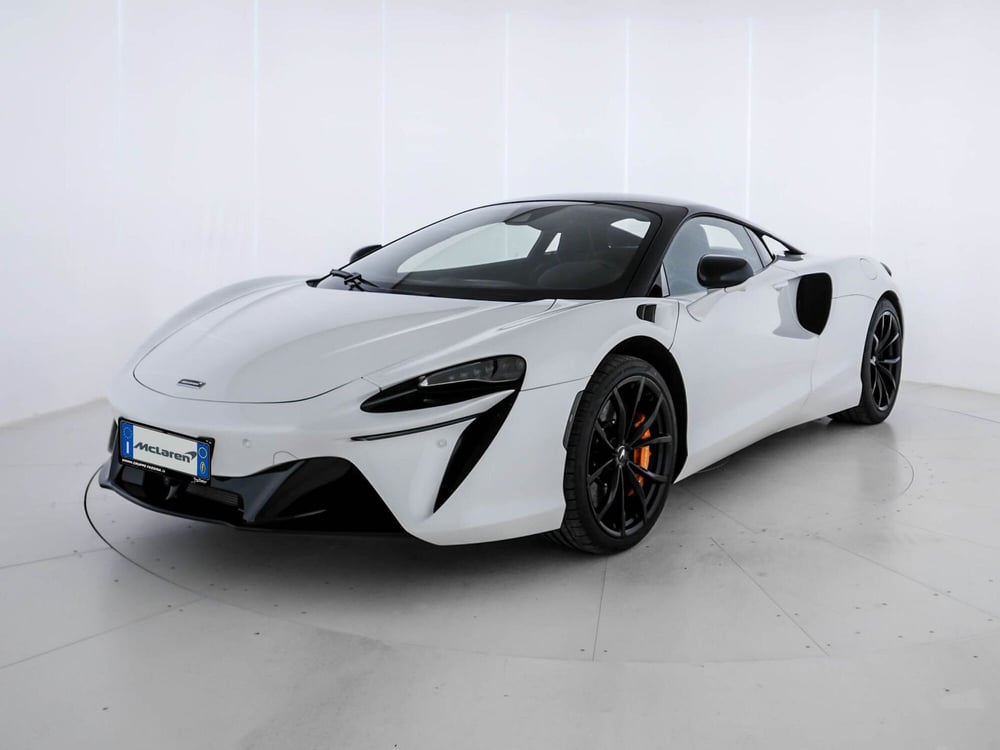 McLaren Artura Coupé usata a Milano (3)