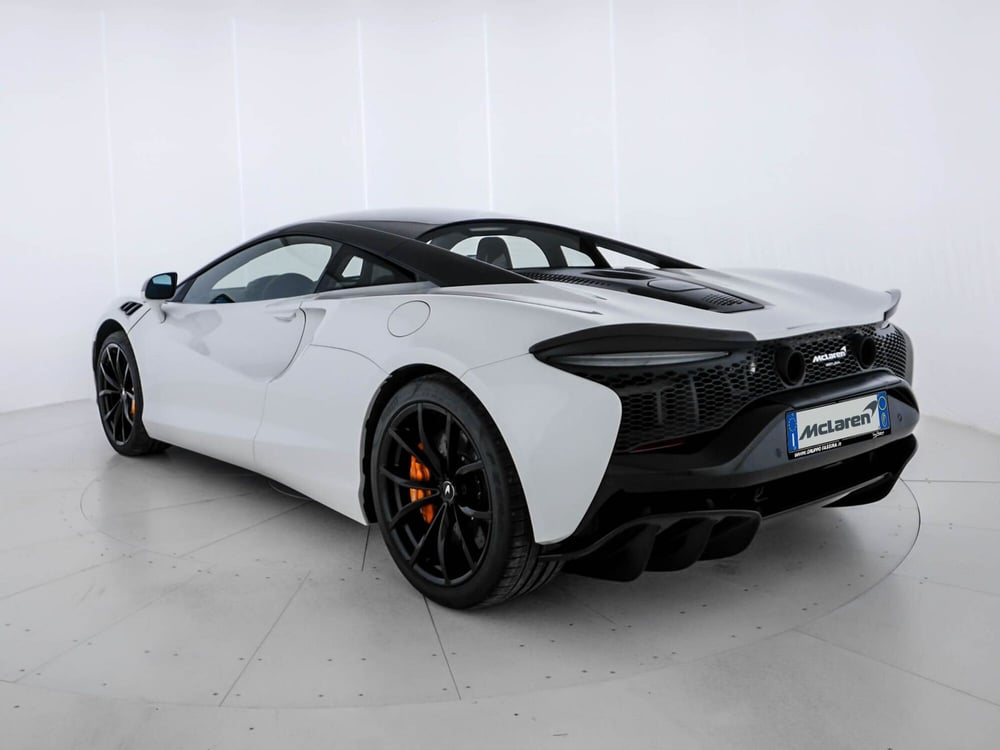 McLaren Artura Coupé usata a Milano (4)