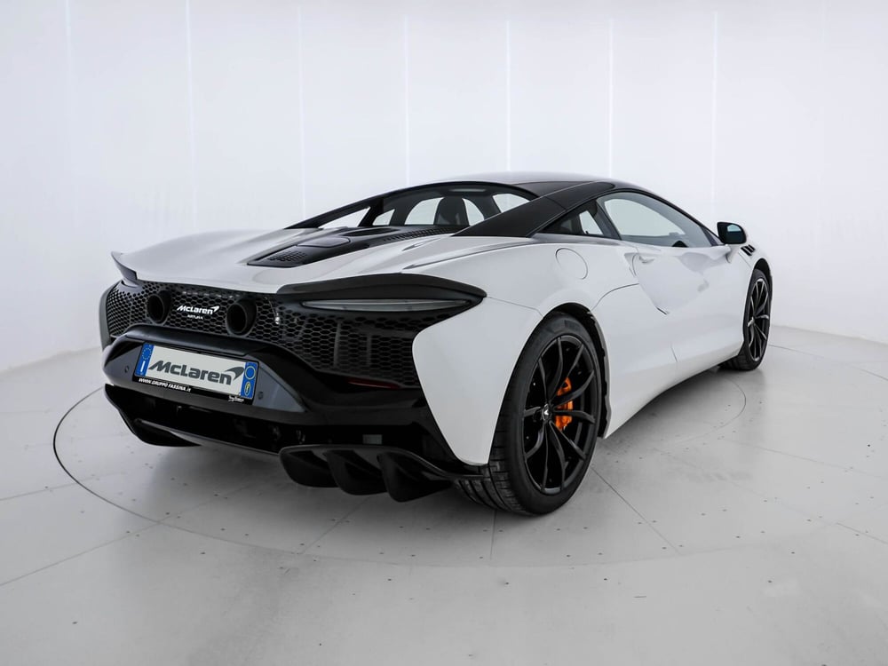 McLaren Artura Coupé usata a Milano (6)