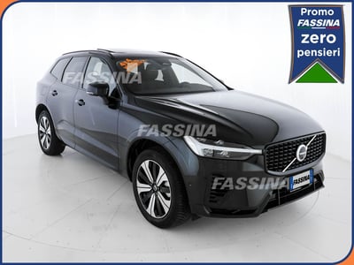 Volvo XC60 T6 Recharge AWD Plug-in Hybrid aut. Plus Dark del 2024 usata a Milano