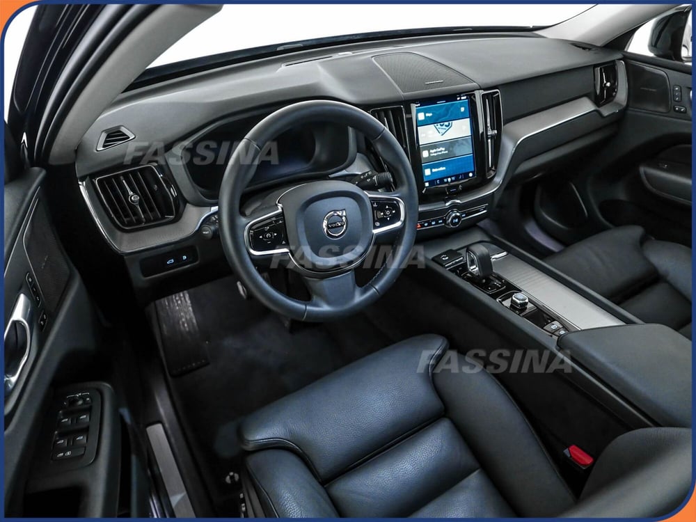 Volvo XC60 usata a Milano (9)