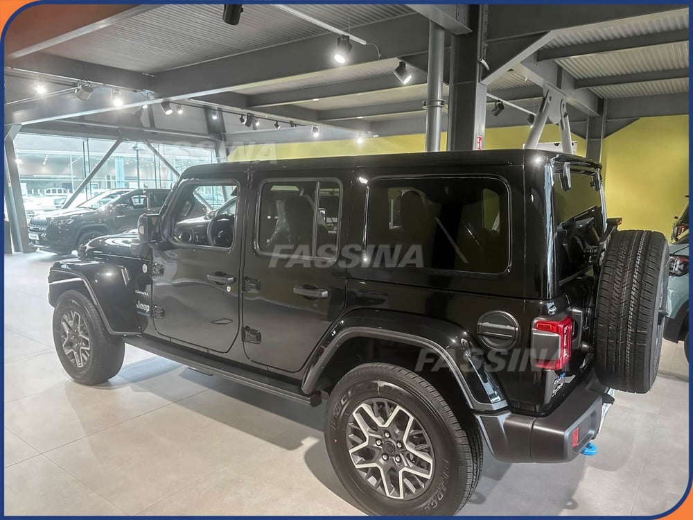 Jeep Wrangler Unlimited nuova a Milano (4)