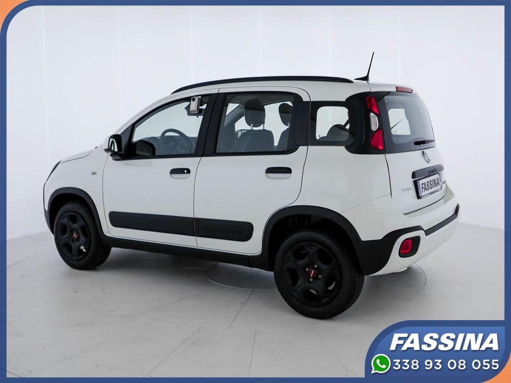 Fiat Panda Cross nuova a Milano (4)