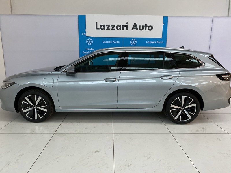 Volkswagen Passat nuova a Lodi (2)