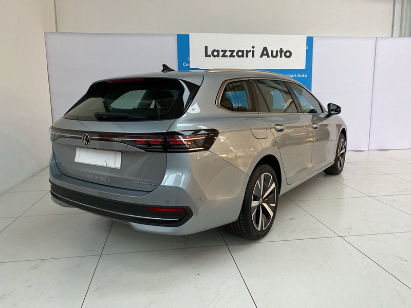 Volkswagen Passat nuova a Lodi (4)