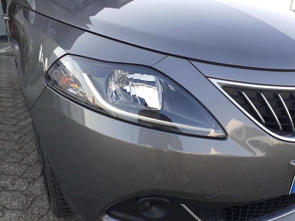 Lancia Ypsilon usata a Parma (9)