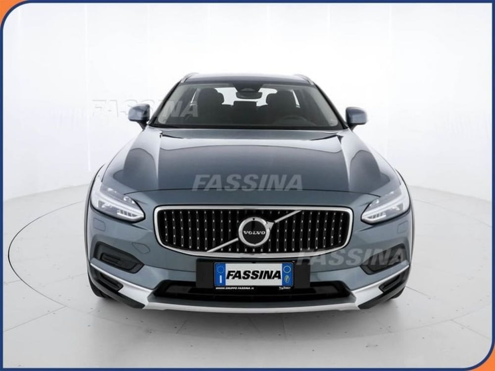 Volvo V90 Cross Country usata a Milano (2)