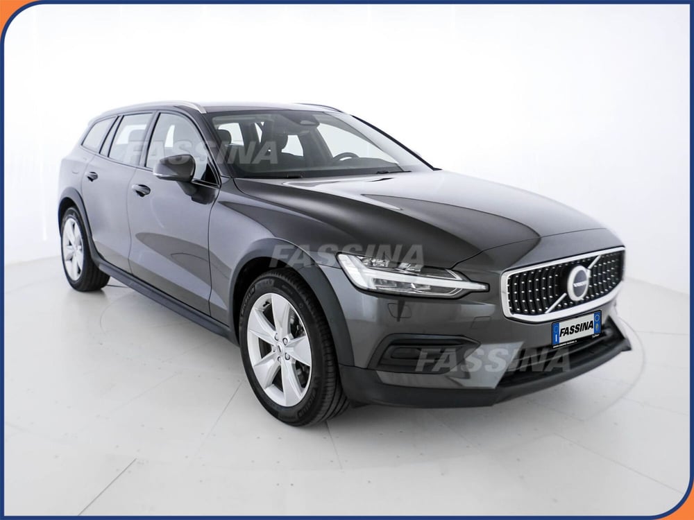 Volvo V60 Cross Country usata a Milano (3)