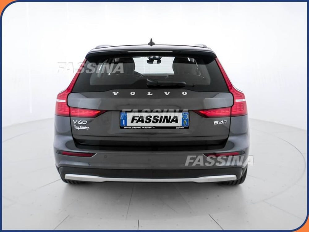 Volvo V60 Cross Country usata a Milano (5)