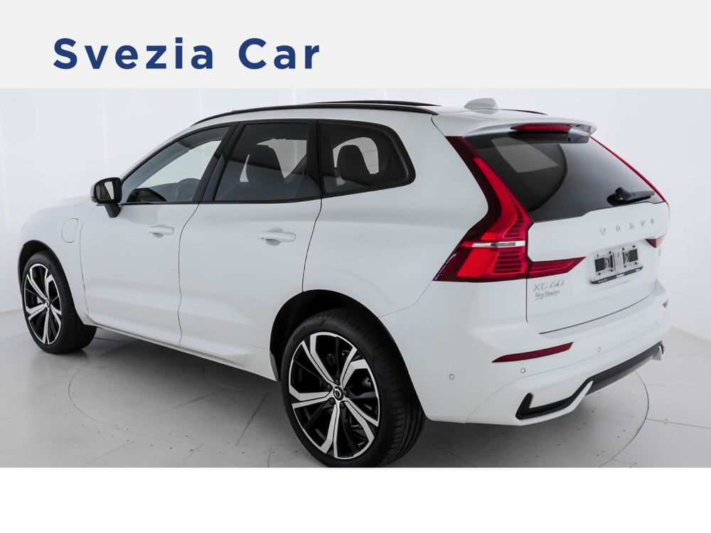 Volvo XC60 nuova a Milano (6)