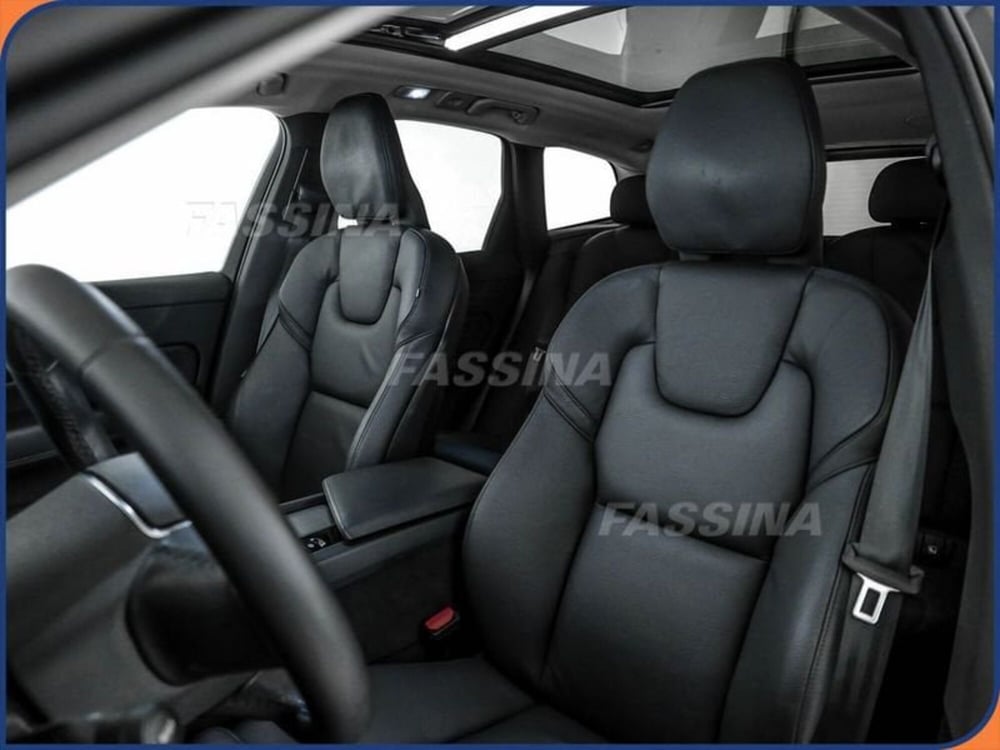 Volvo XC60 usata a Milano (8)