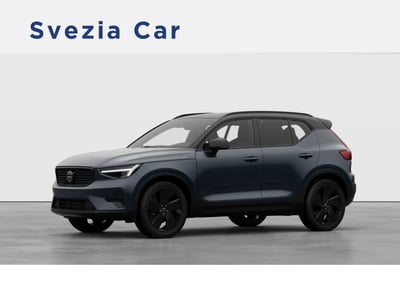 Volvo XC40 2.0 b3 Plus Black Edition auto nuova a Milano