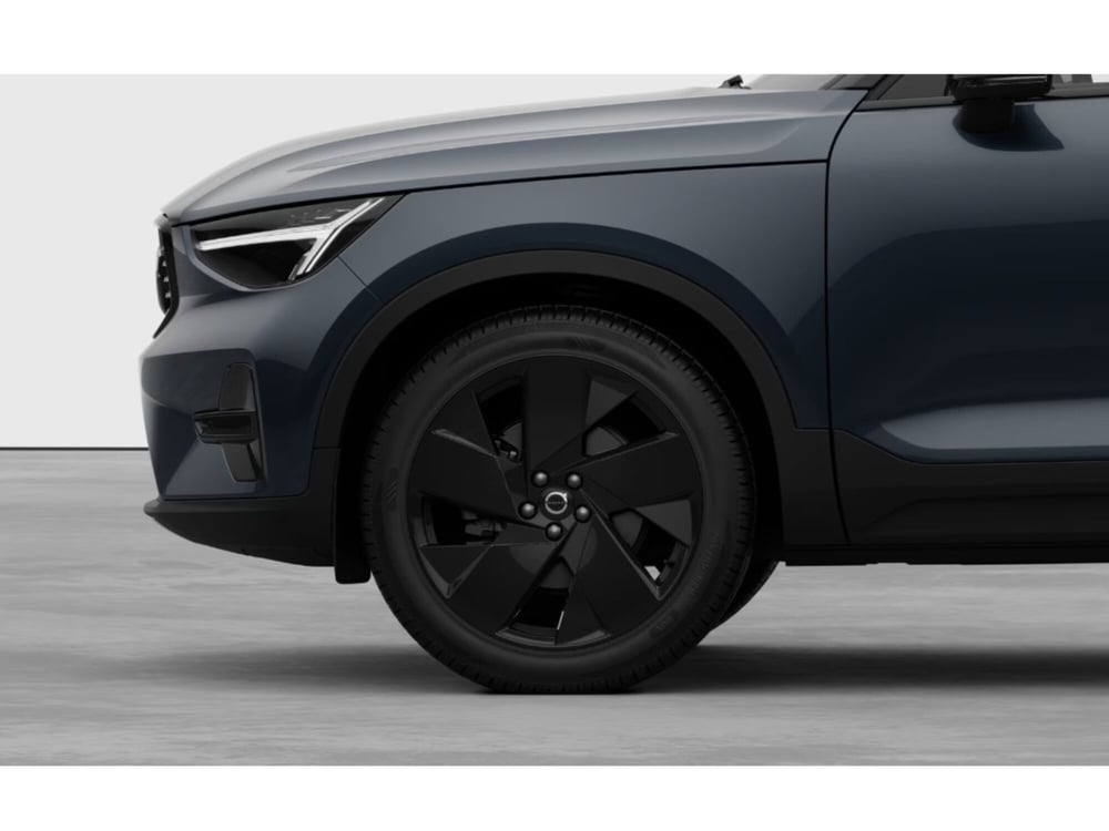 Volvo XC40 nuova a Milano (7)