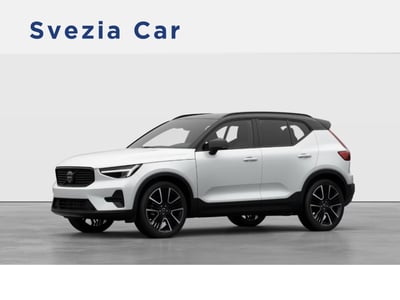 Volvo XC40 2.0 b3 Plus Black Edition auto nuova a Milano