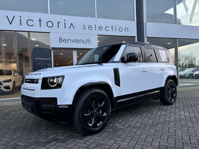 Land Rover Defender 110 3.0d i6 mhev X-Dynamic SE awd 250cv auto del 2024 usata a Brescia