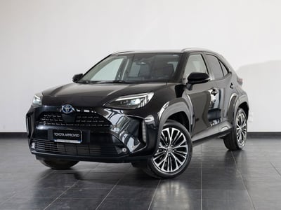 Toyota Yaris Cross 1.5 Hybrid 5p. E-CVT AWD-i Lounge del 2022 usata a San Severo