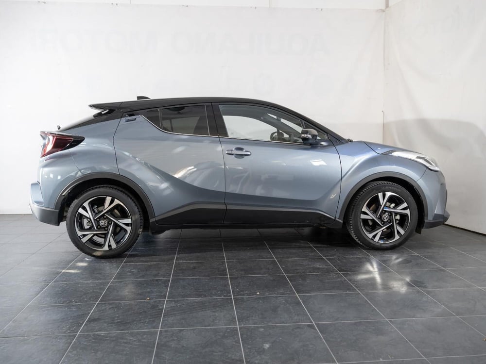 Toyota Toyota C-HR usata a Foggia (13)