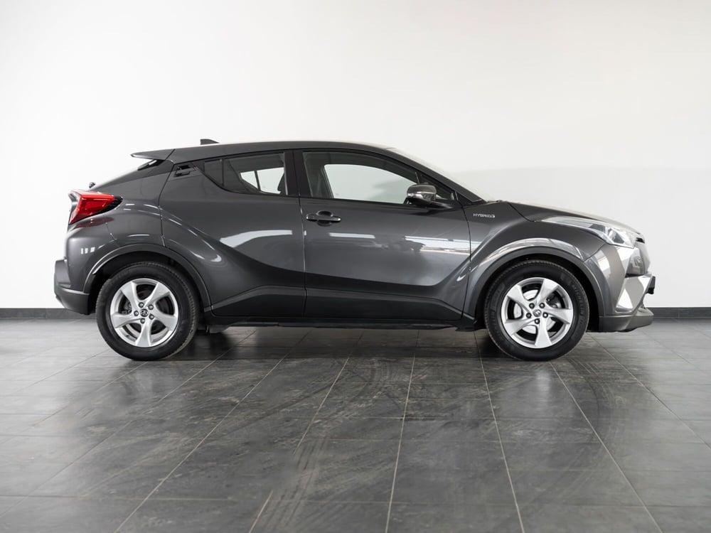 Toyota Toyota C-HR usata a Foggia (13)