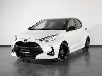 Toyota Yaris 1.5 Hybrid 5 porte Premiere del 2022 usata a San Severo