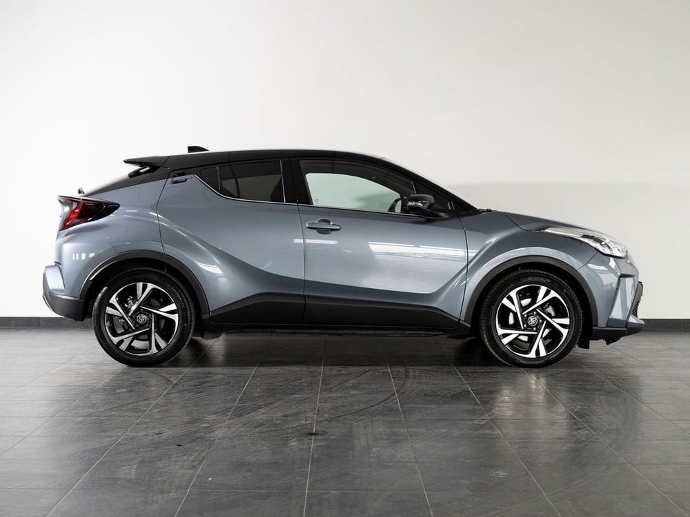 Toyota Toyota C-HR usata a Foggia (13)