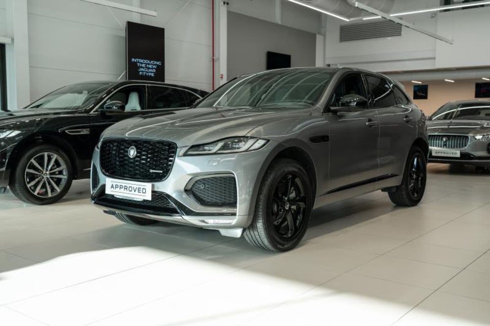 Jaguar F-Pace usata a Venezia (10)