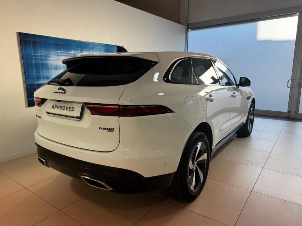 Jaguar F-Pace usata a Venezia (2)