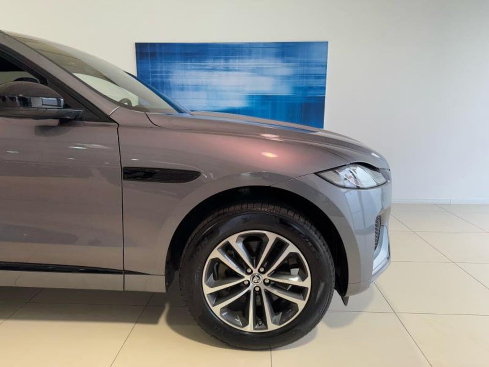 Jaguar F-Pace usata a Venezia (6)