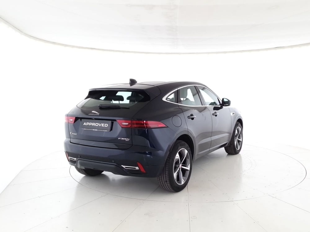 Jaguar E-Pace usata a Monza e Brianza (2)