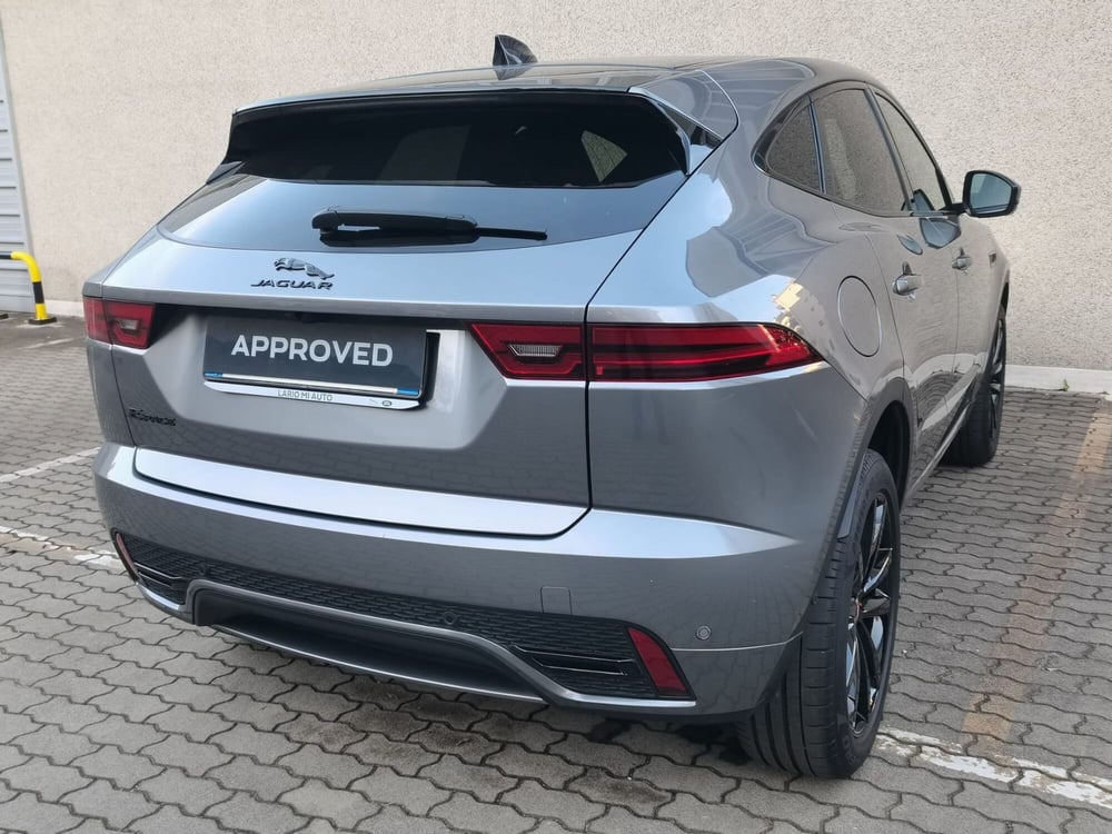 Jaguar E-Pace usata a Milano (2)