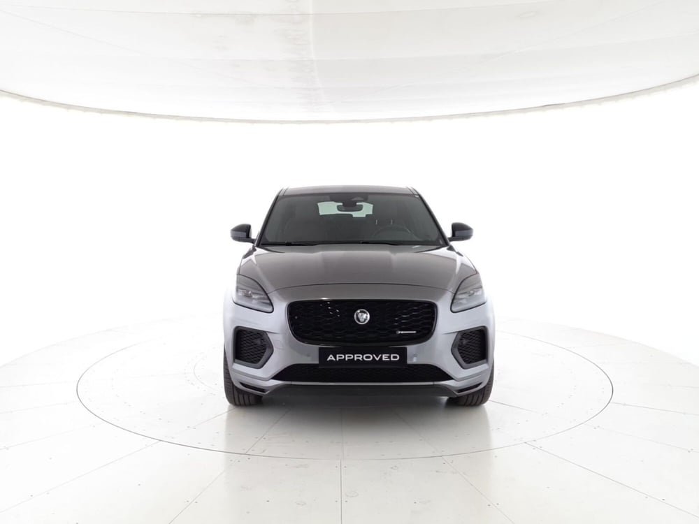 Jaguar E-Pace usata a Monza e Brianza (8)