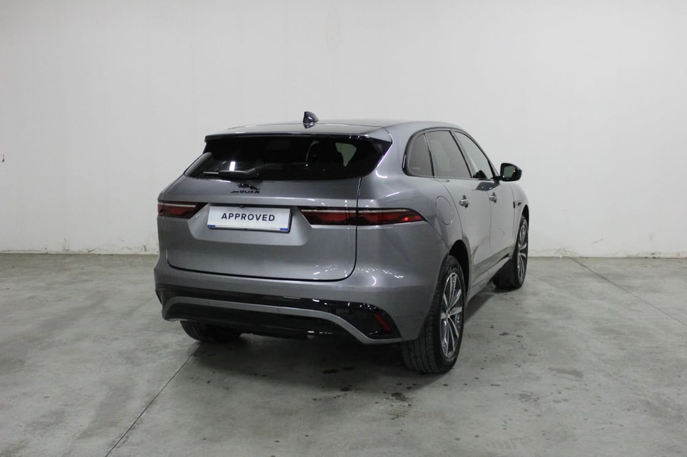 Jaguar F-Pace usata a Brescia (2)