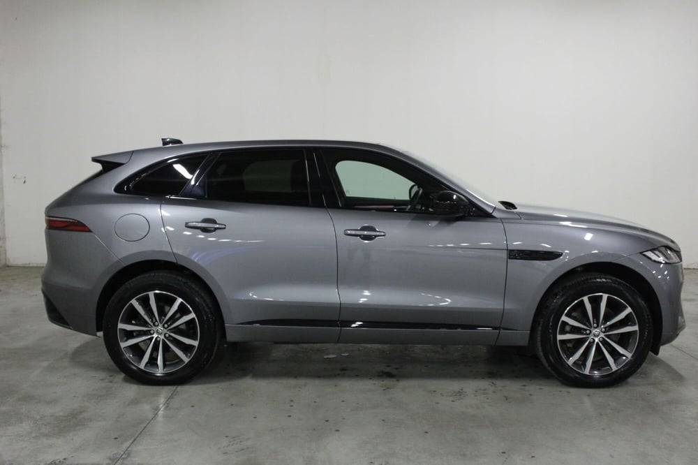 Jaguar F-Pace usata a Brescia (6)