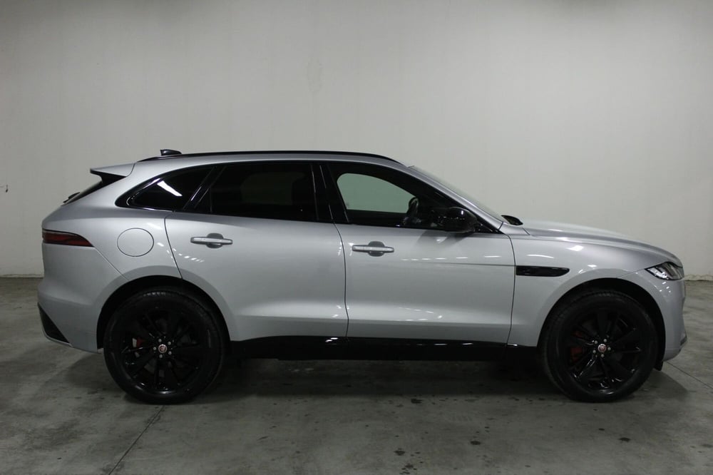 Jaguar F-Pace usata a Brescia (6)